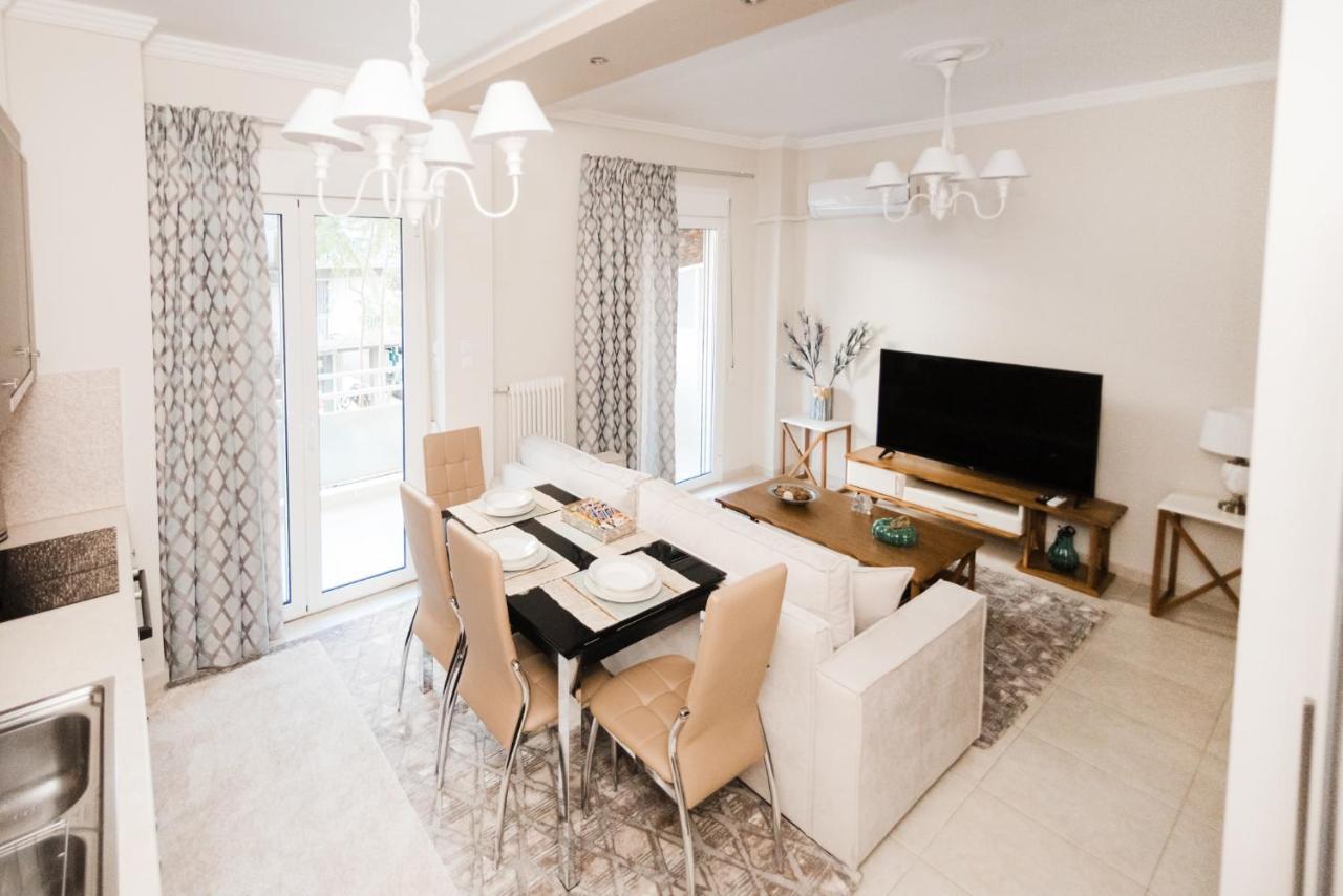 Best House, Ellinou Stratiotou, Ayia, Patra المظهر الخارجي الصورة