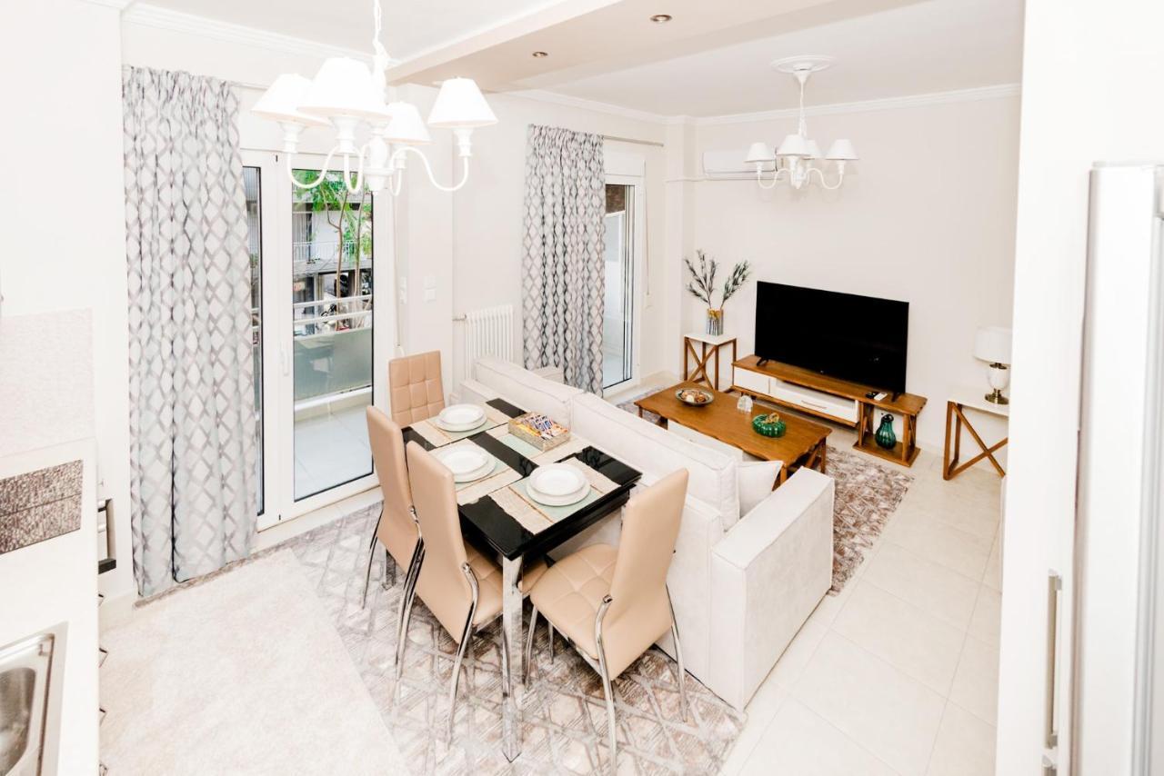 Best House, Ellinou Stratiotou, Ayia, Patra المظهر الخارجي الصورة